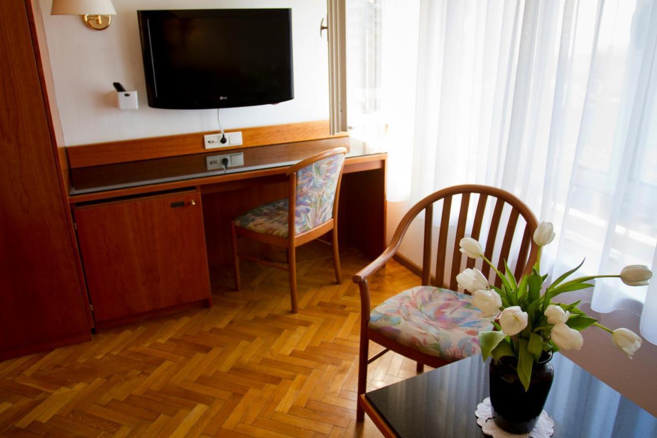 Hotel Adria Bolzano Exterior photo
